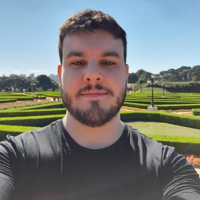 Elyson Gums